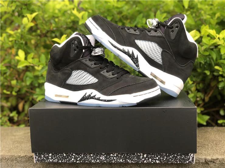 Air Jordan 5 Retro Oreo 2021 by Air Jordan
