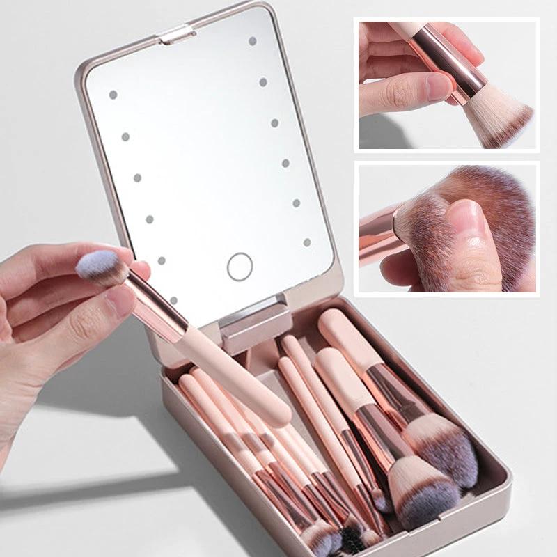 Set of 14 brushes with LED light by Bowlift