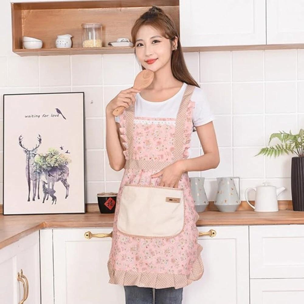 Sweet Flora Kitchen Apron by Casa & Beyond