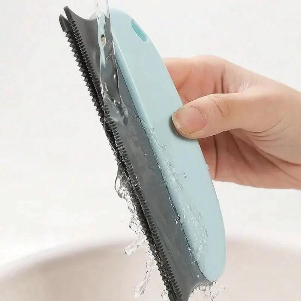 Handy Pet Fur Remover Tool by Casa & Beyond