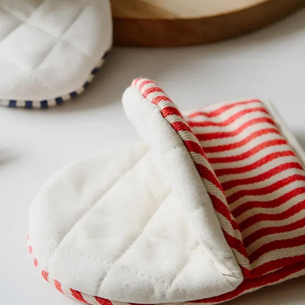 Striped Heat-Resistant Kitchen Mitts by Casa & Beyond