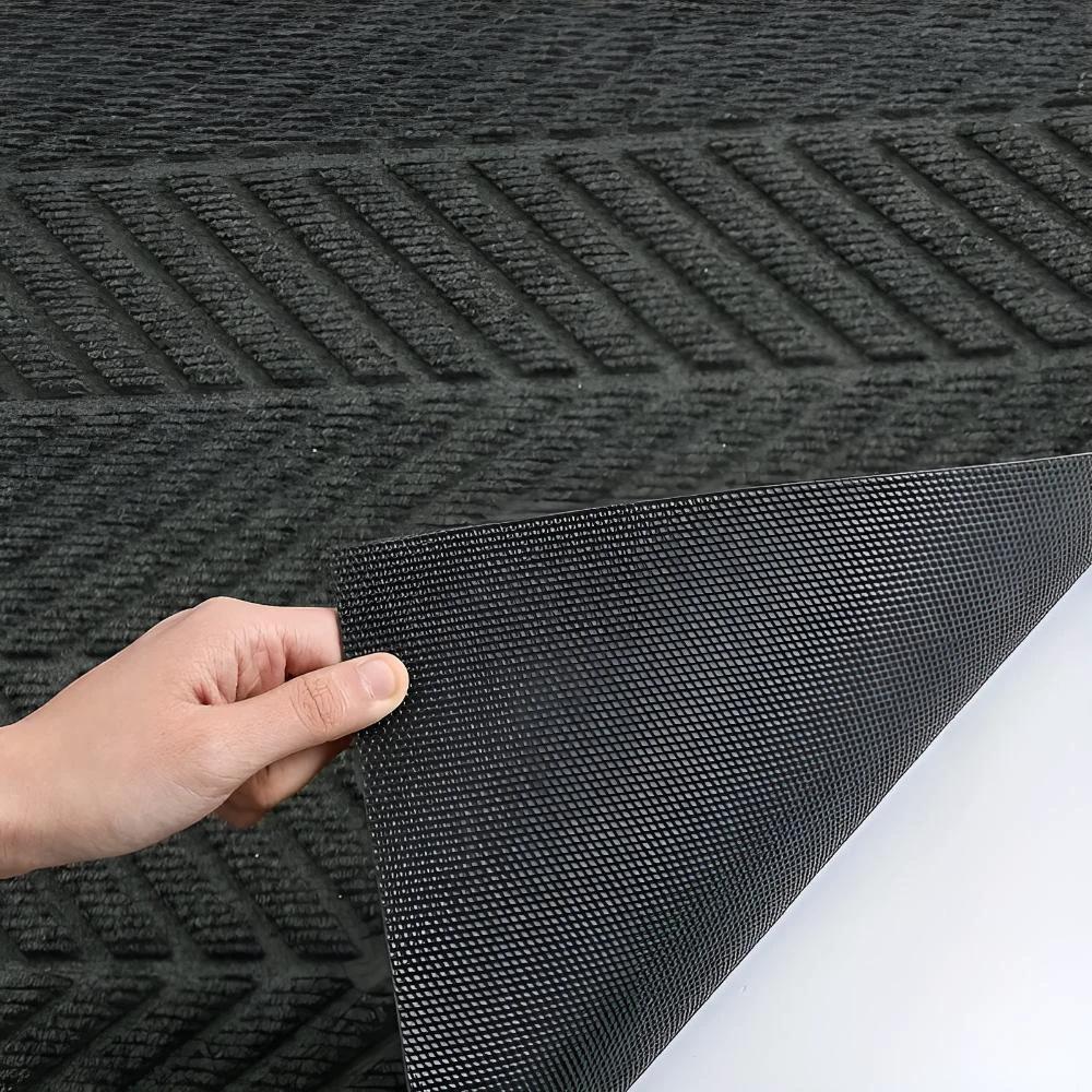 Chevron Ridges Non-Slip Door Mat by Casa & Beyond