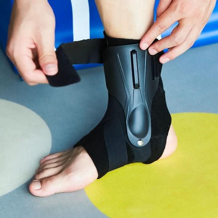 Ergonomic ankle support with double stabilisers & Grip Tech by BowLift