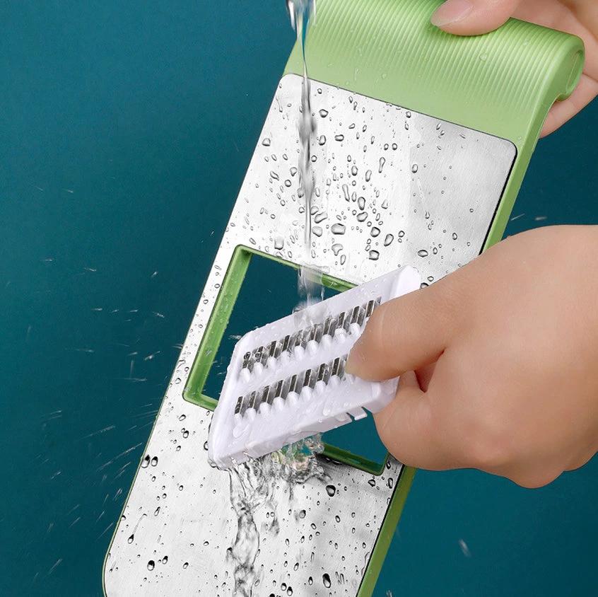 Multifunctional vegetable slicer by Bowlift