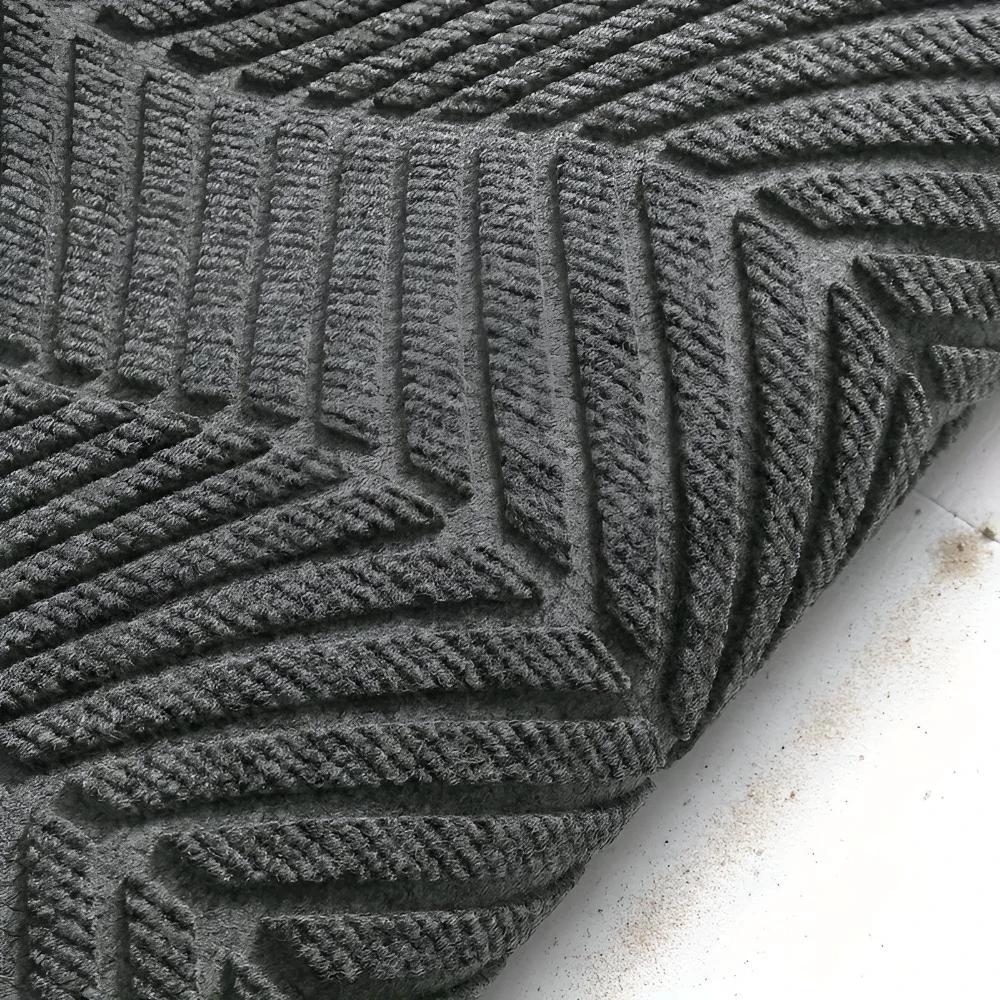 Chevron Ridges Non-Slip Door Mat by Casa & Beyond
