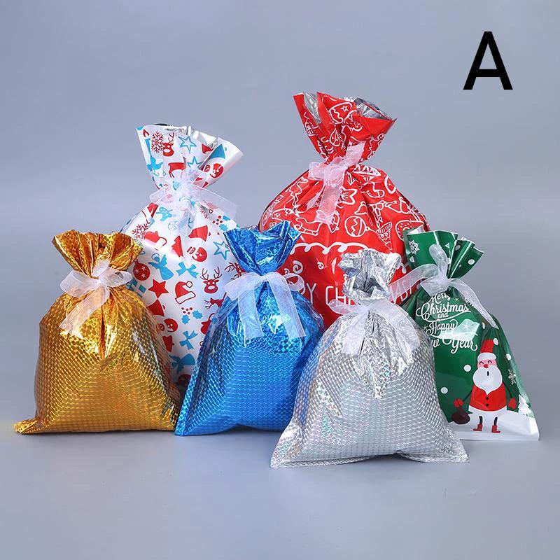 Gift wrapping bag Christmas by Bowlift