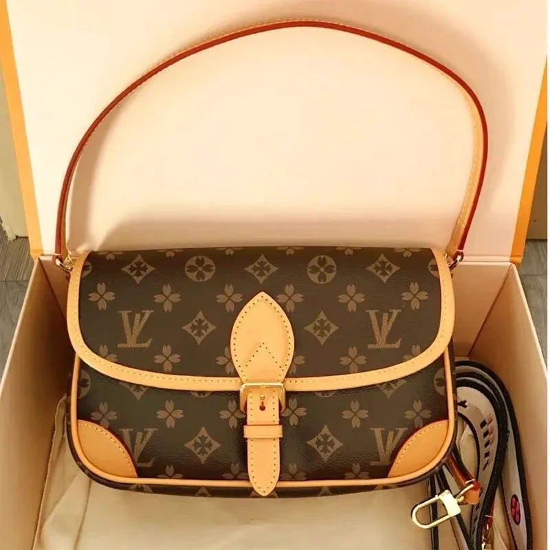 Designer Wallets Felicie Pochette Chain Bag Fashion Leather Handbag by jimmy_luxuries