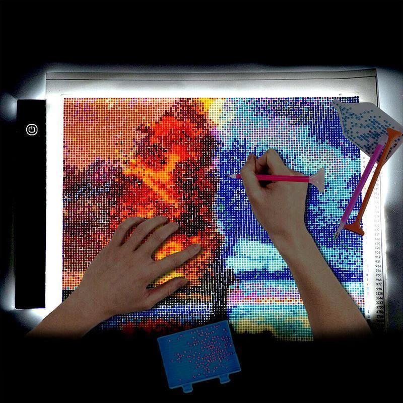 Drawing board with LED light by Bowlift