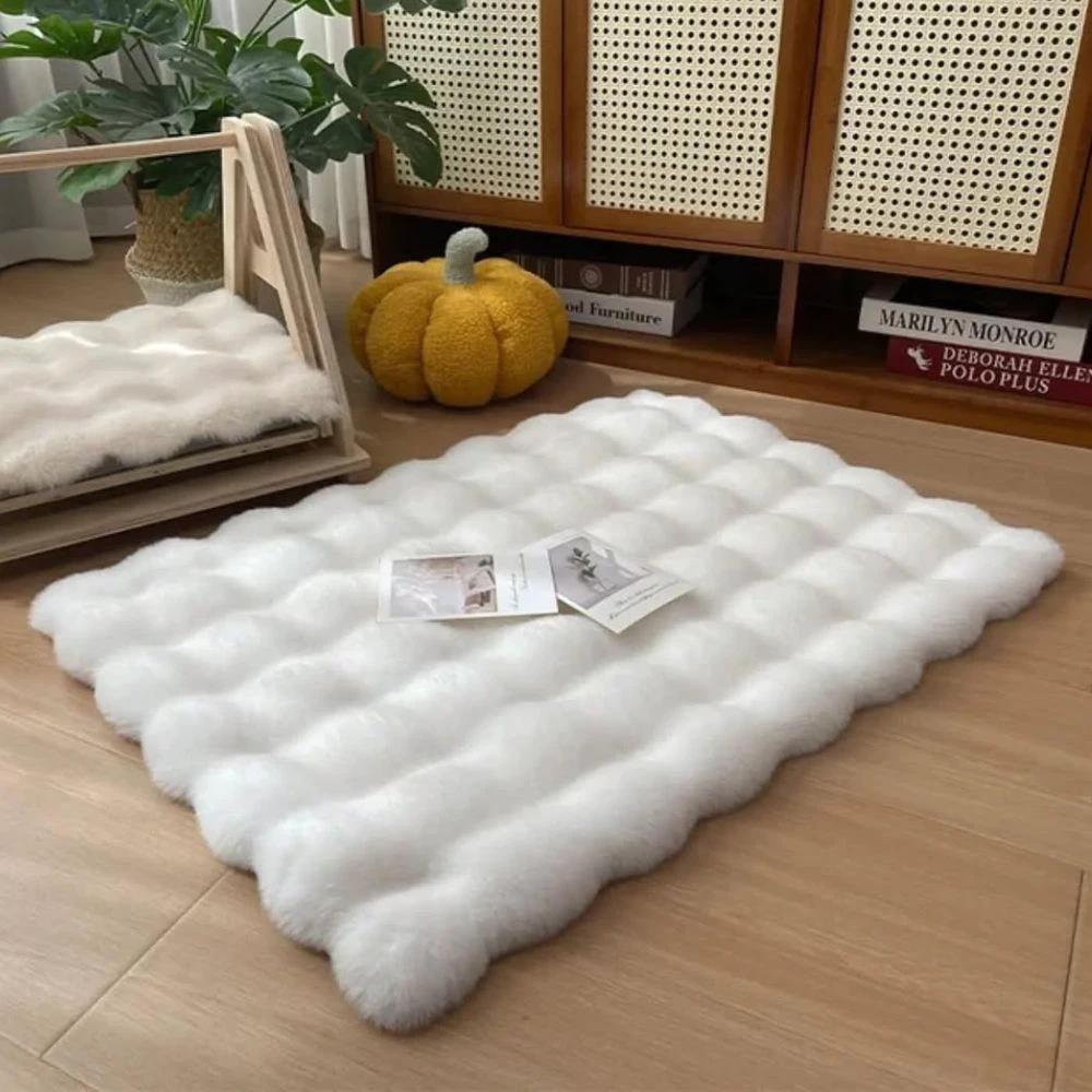 Luxury Faux Fur Pet Mat by Casa & Beyond