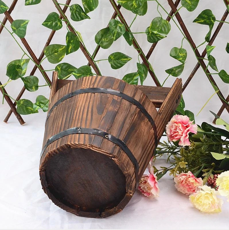 Classic garden flower pots with wood look Bowlift by Bowlift
