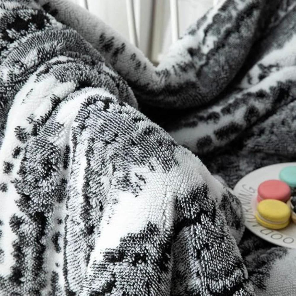 Seraphina Velvet Sherpa Blanket by Casa & Beyond