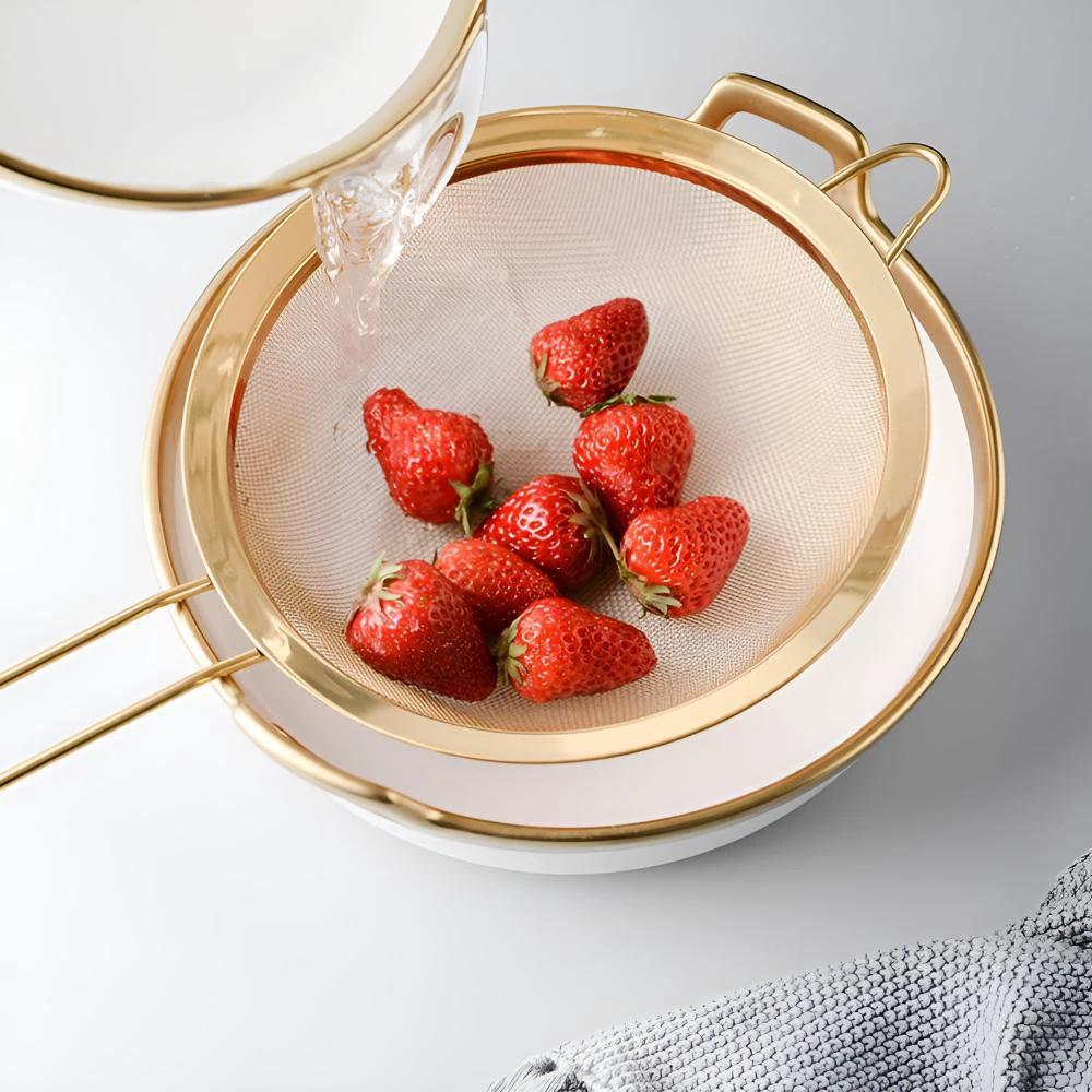 Gold Fine Mesh Strainer by Casa & Beyond