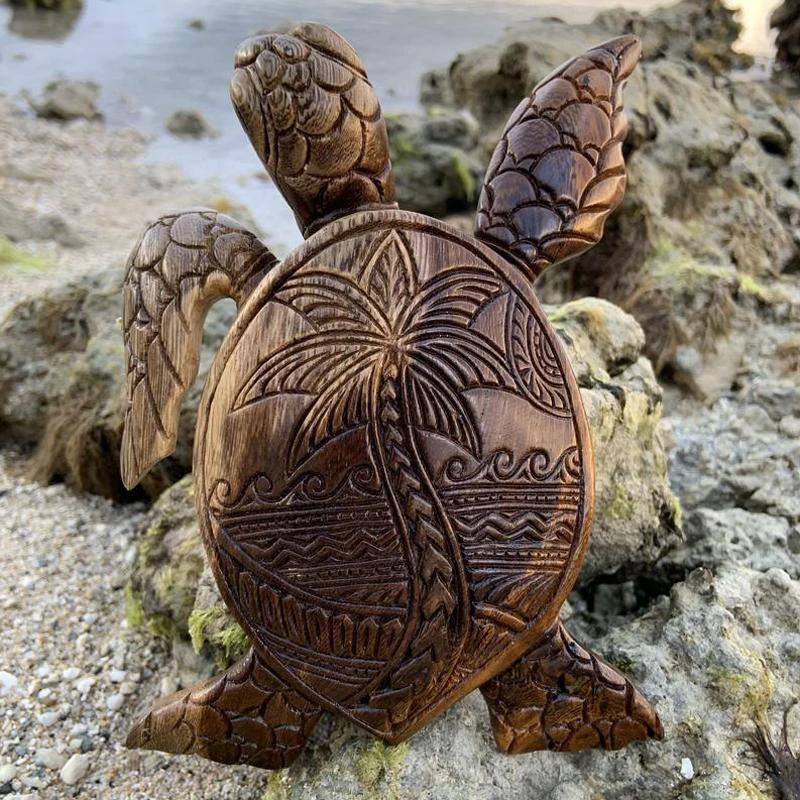 Wood sculpture Hawaii turtle by Bowlift