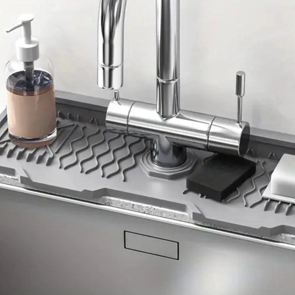 Aqua Slope Rubber Faucet Sink Mat by Casa & Beyond