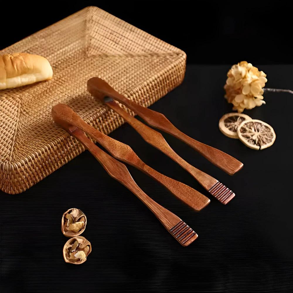 Natural Grip Kitchen Tongs by Casa & Beyond