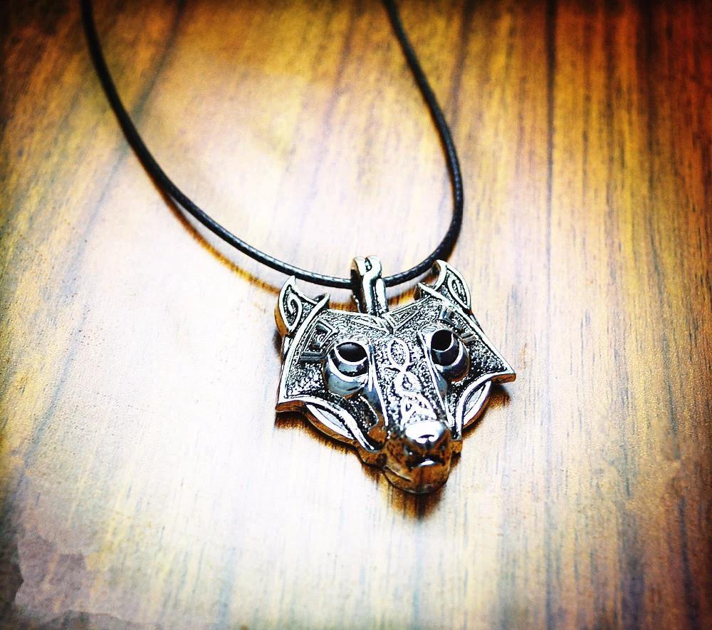 Norse Wolf Head Necklace - Free Shipping! by Bowlift
