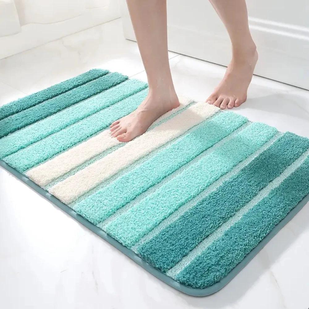 Lumiere Striped Absorbent Bath Mat by Casa & Beyond