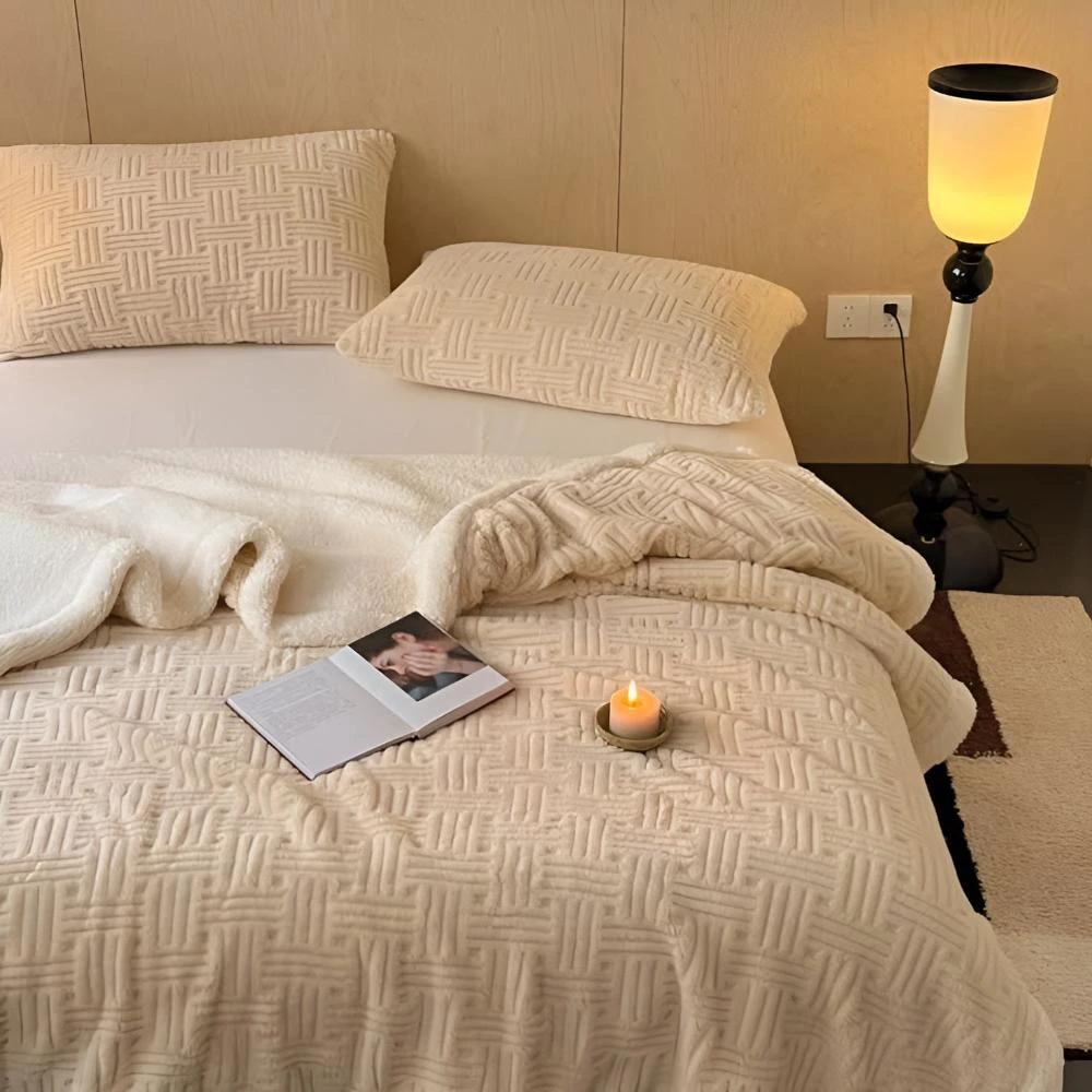 Plush Paradise Blanket™️ by Casa & Beyond