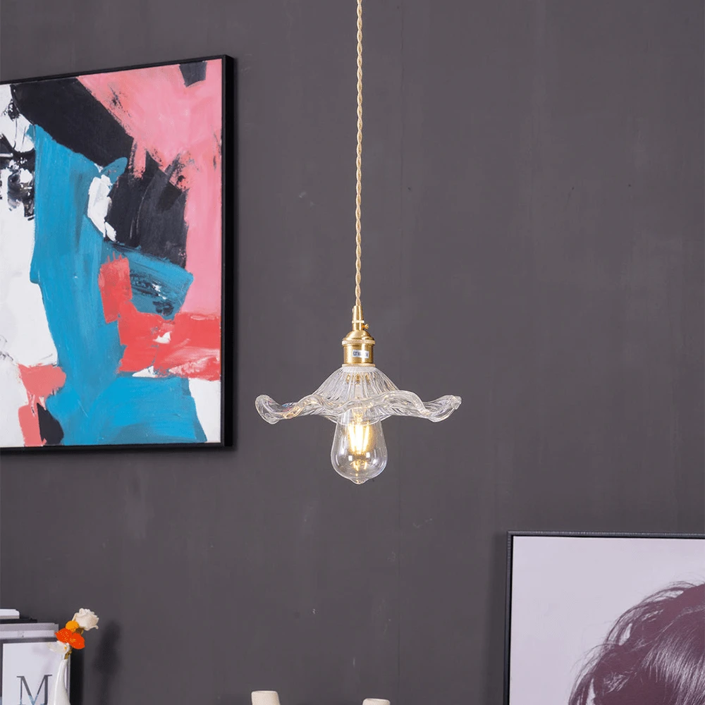 Stylish hibiscus flower lamp Bowlift by Bowlift
