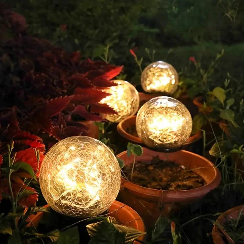 Solar-powered garden lamp Bowlift by Bowlift