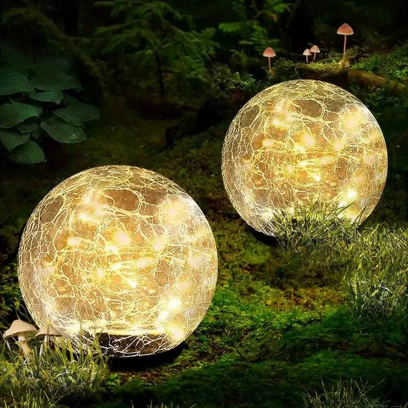 Solar-powered garden lamp Bowlift by Bowlift