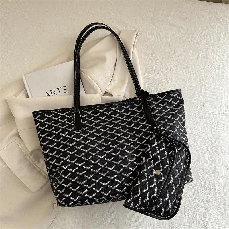 BowLift 丨 Shoulder Bag Handbag Female Large Capacity PU material by BowLift