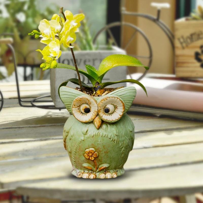 Modern Decorative Flower Pot with Owl Design Bowlift by Bowlift