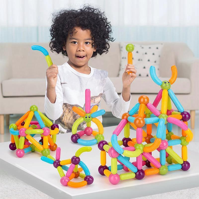 Magnetic construction set with balls and rods by Bowlift