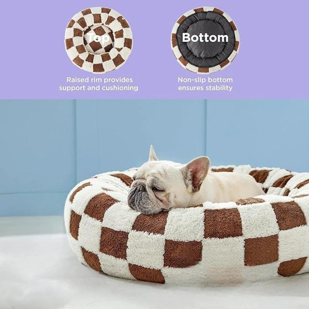 Snuggle Floral Checkerboard Pet Bed by Casa & Beyond