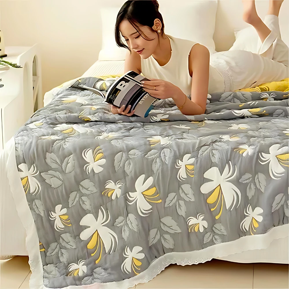 Elegant Floral Summer Blanket by Casa & Beyond