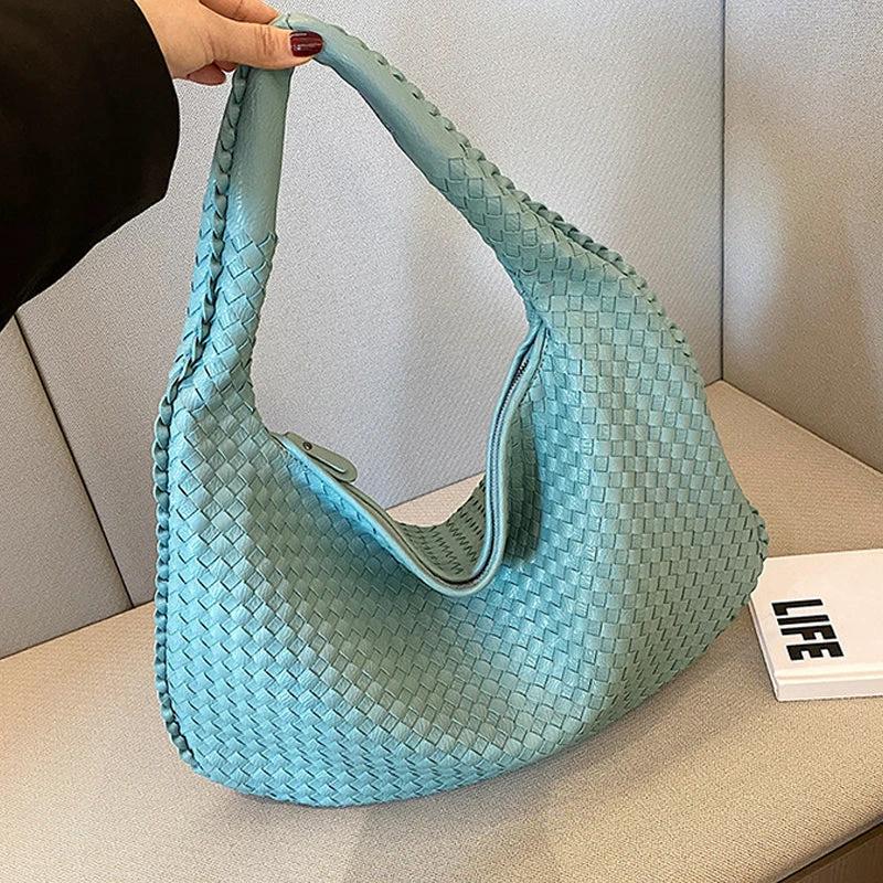 Elegant Woven Bag for Women by Bowlift
