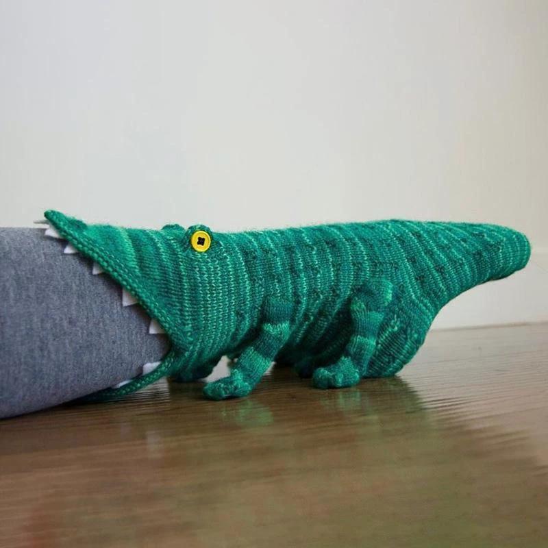 Socks in the shape of the cute animal knitted from wool by Bowlift