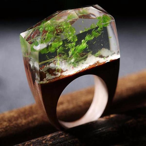 Quanta - Encapsulated Green Plant Resin Ring by Bowlift