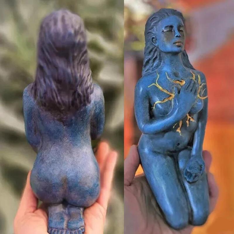 Resin figure "Goddess of Healing" by Bowlift
