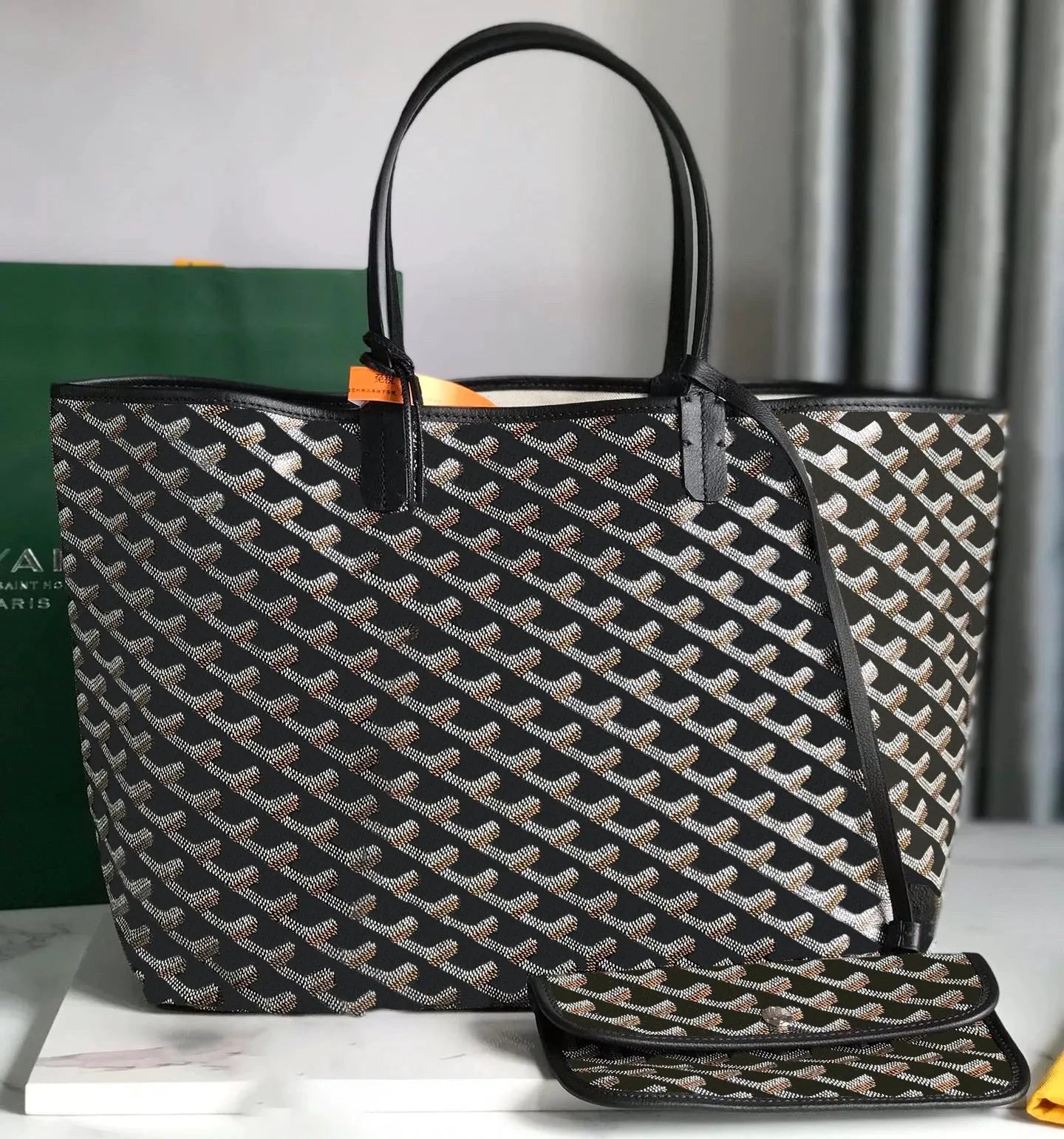 Luxury Designer Tote Bag Women’s High-End Black and Green Letter Handbag by jinxuan_shoe