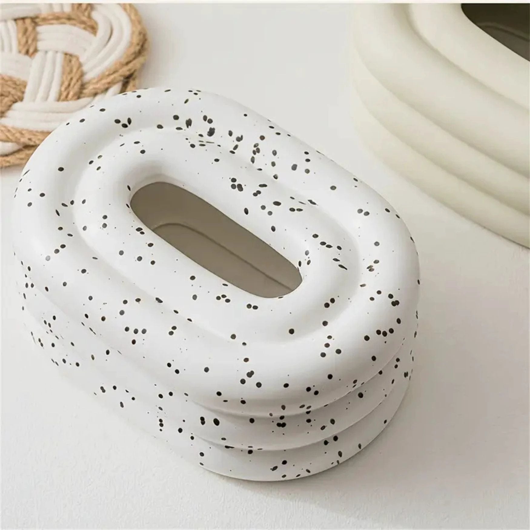 Lustre Ceramic Tissue Holder by Casa & Beyond