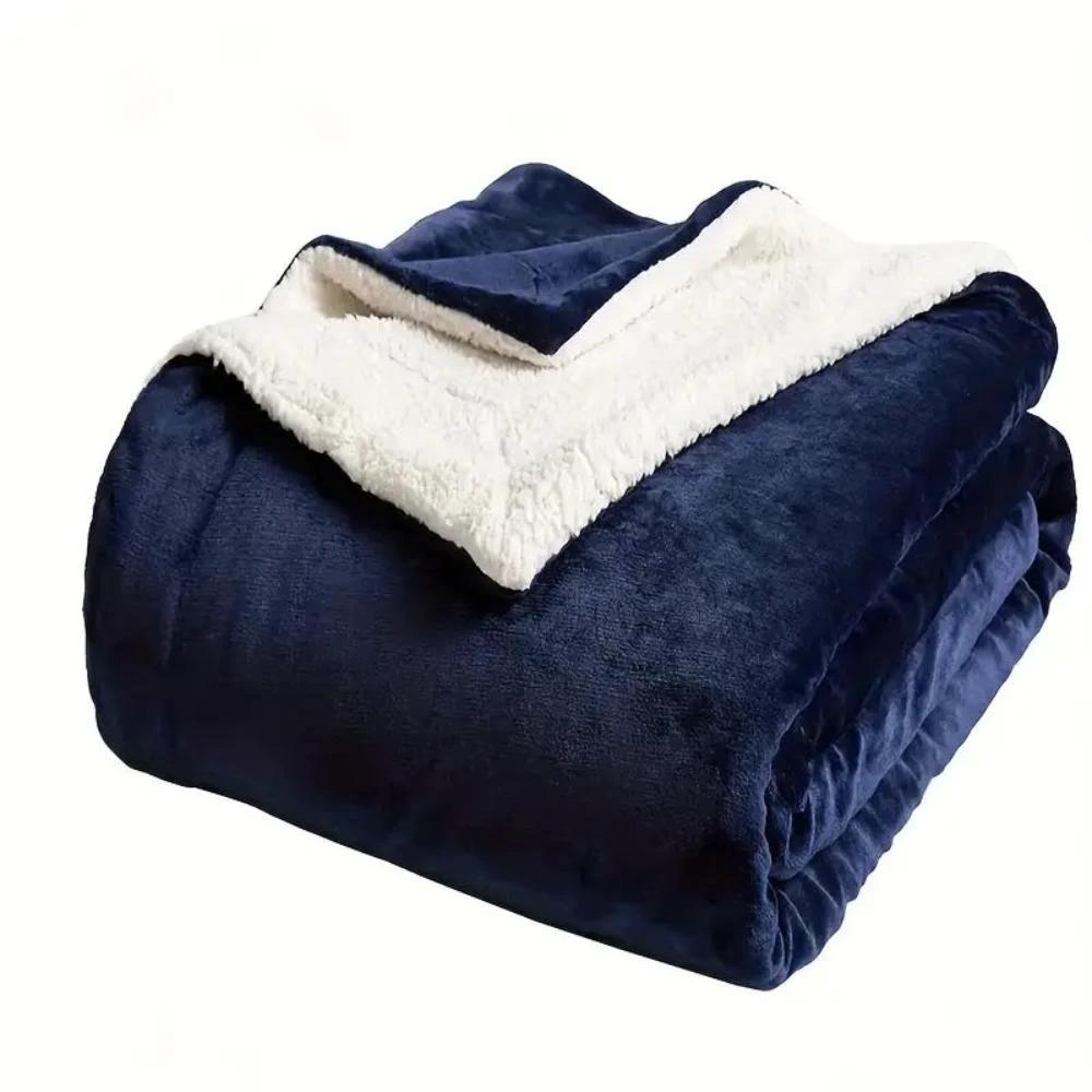 Cloud Soft Reversible Blanket by Casa & Beyond