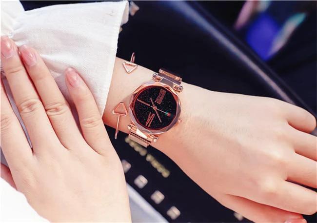 The Kaleida Watch by Bowlift