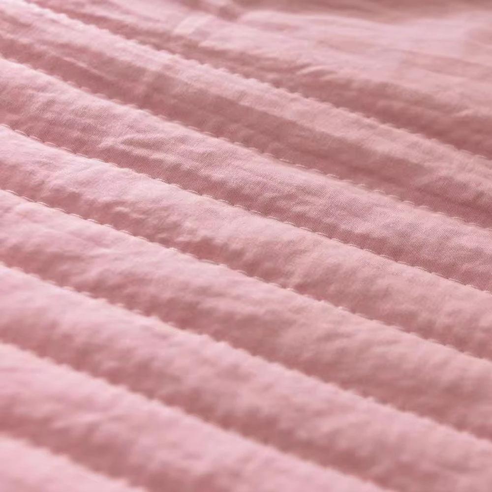 EverChill Ice Cooling Blanket™️ by Casa & Beyond