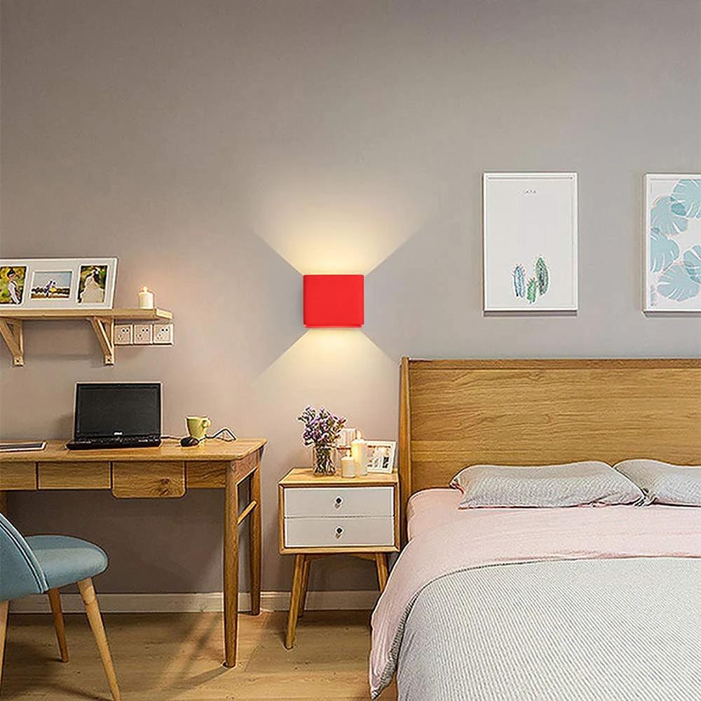 Square wall lamp with unique design Bowlift by Bowlift