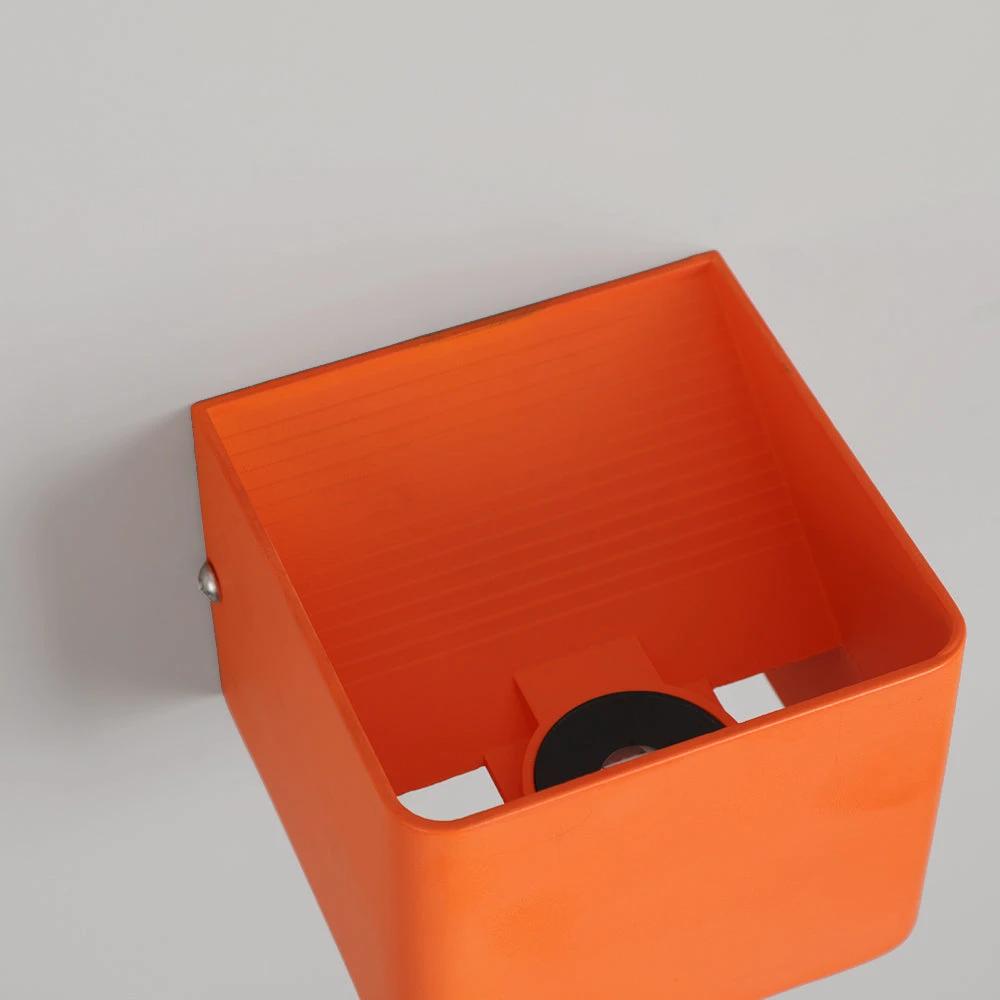 Square wall lamp with unique design Bowlift by Bowlift