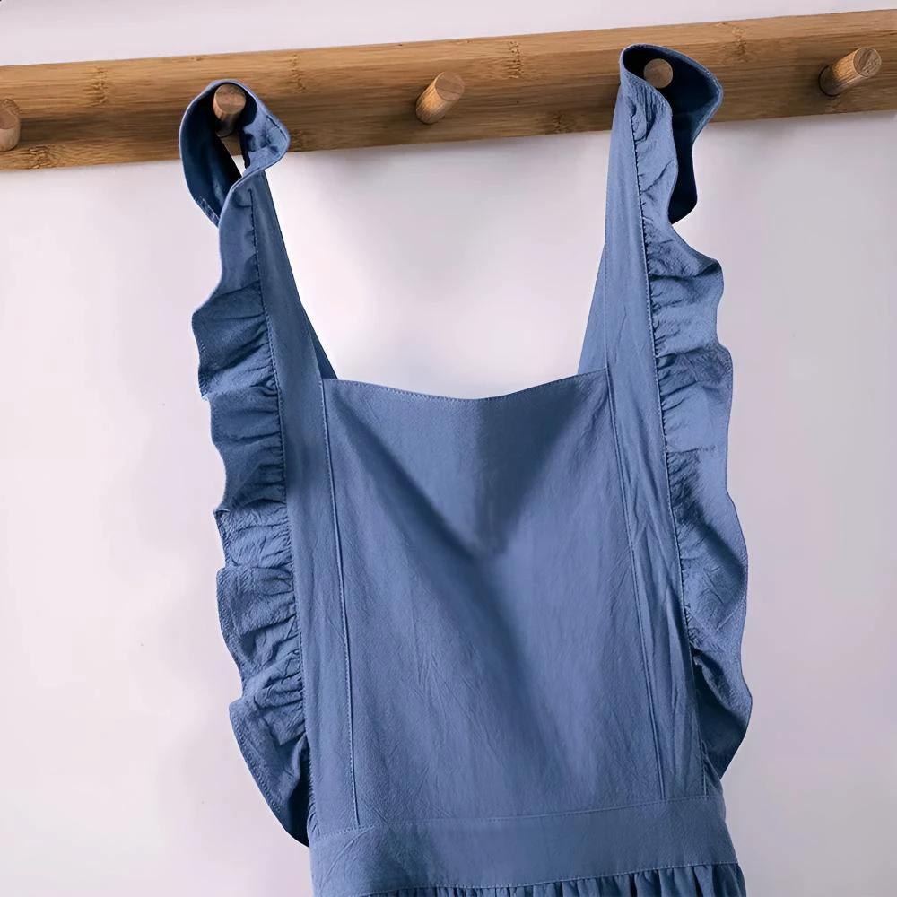 Lotus Leaf Lace Apron by Casa & Beyond