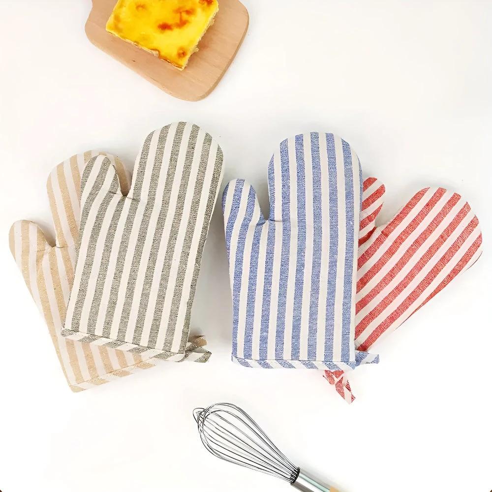 Premium Striped Heat-Resistant Oven Mitt by Casa & Beyond