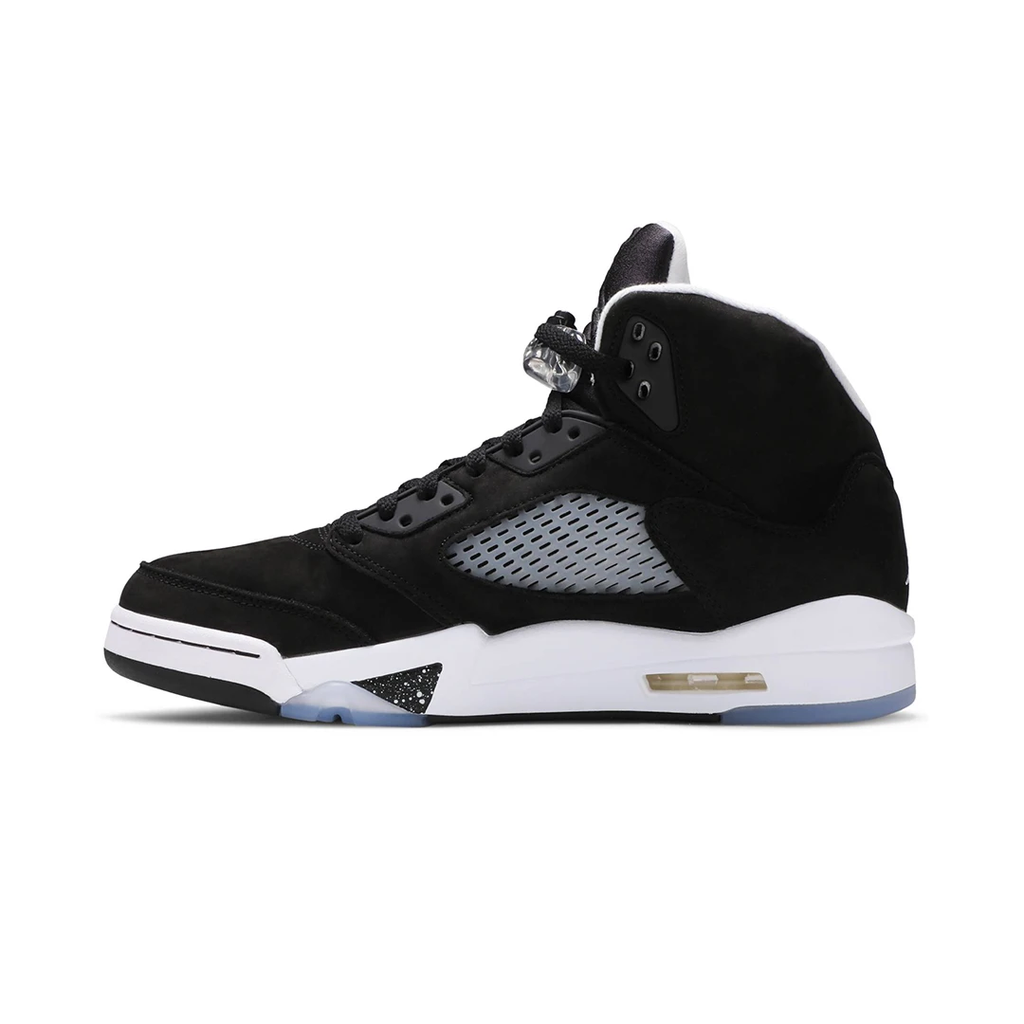 Air Jordan 5 Retro Oreo 2021 by Air Jordan