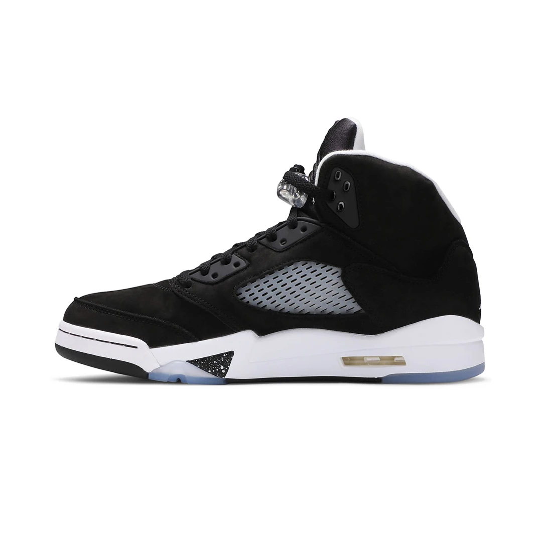 Air Jordan 5 Retro Oreo 2021 by Air Jordan
