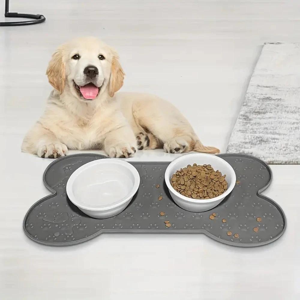 Bone-Shaped Silicone Pet Feeding Mat by Casa & Beyond