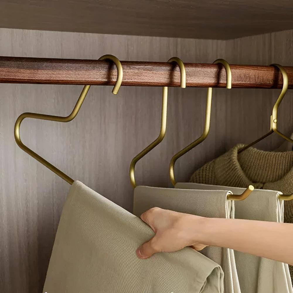 Minimalist Metal Wardrobe Hangers | 5Pcs by Casa & Beyond