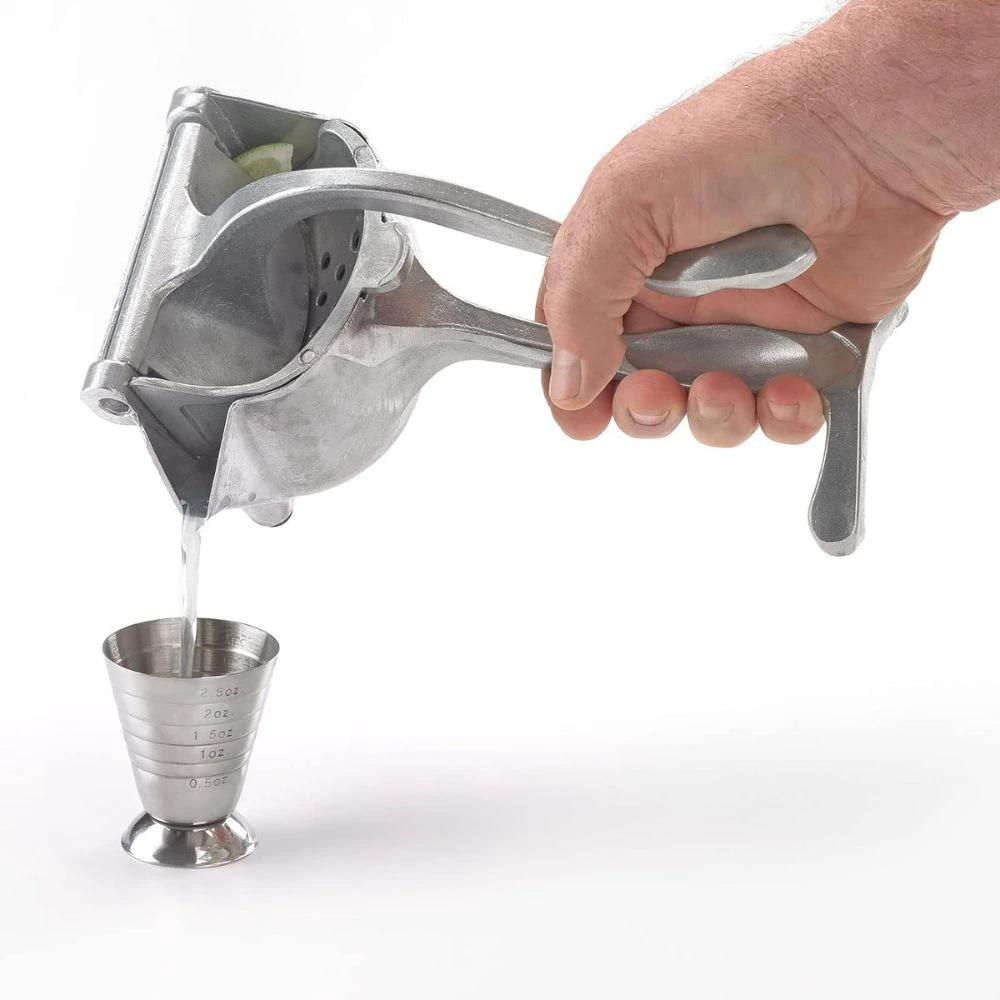 Nova Press Citrus Juicer by Casa & Beyond