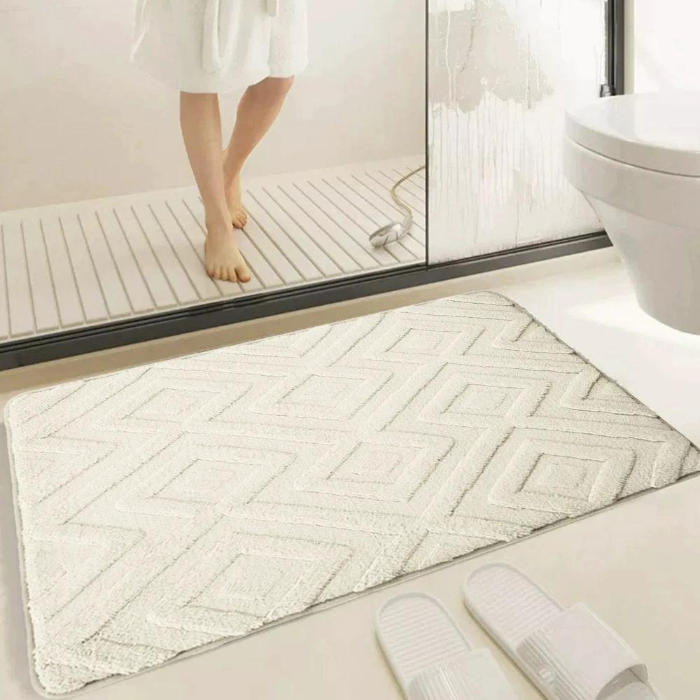 Diamond Jacquard Bath Mat by Casa & Beyond