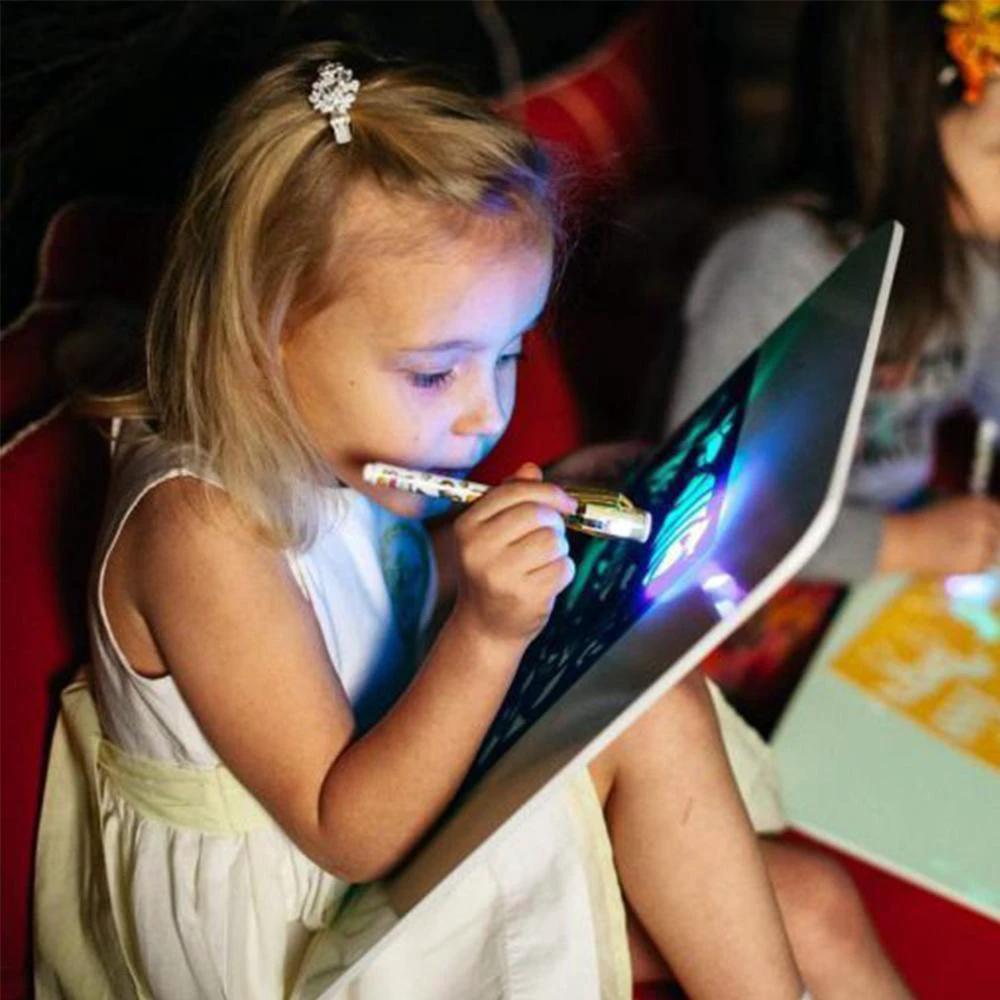 Interesting drawing tablet with light in the dark by Bowlift